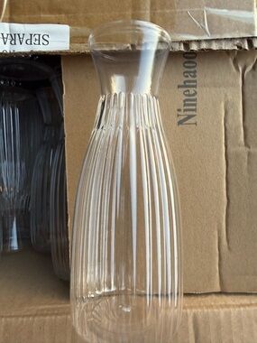 NIB 80 Pcs Plastic Flower Bud Vases 2.64 × 6.69 Inch